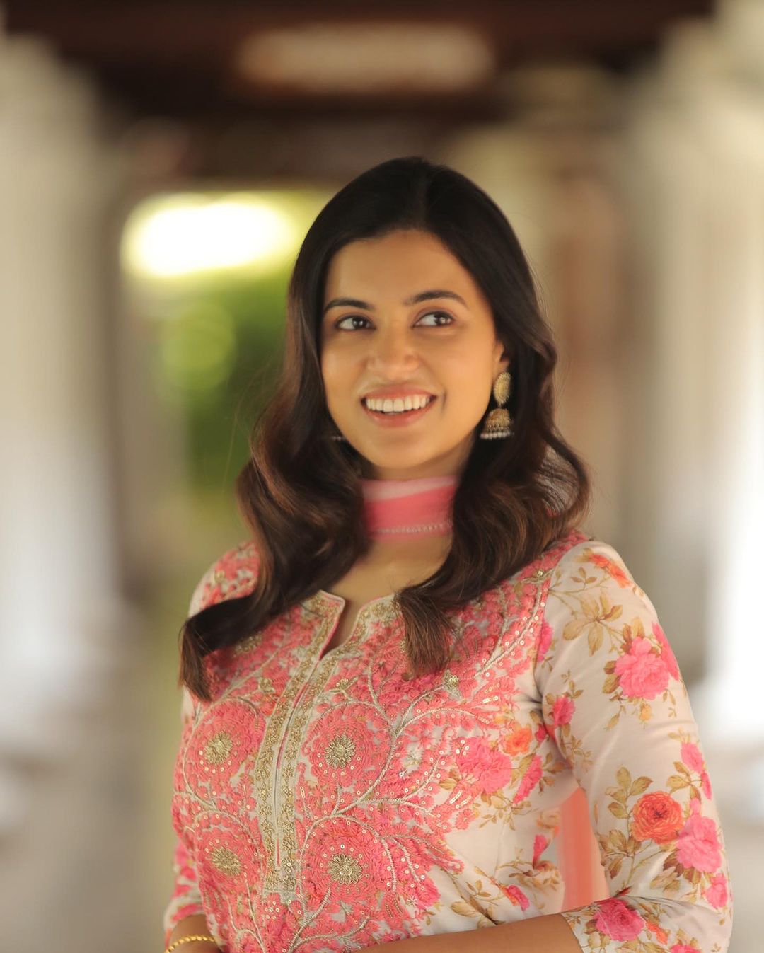 malayalam actress anju kurian stills in pink color dress